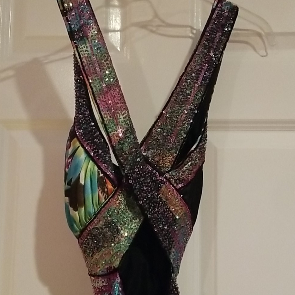 Super hot dress! - Picture 5 of 8